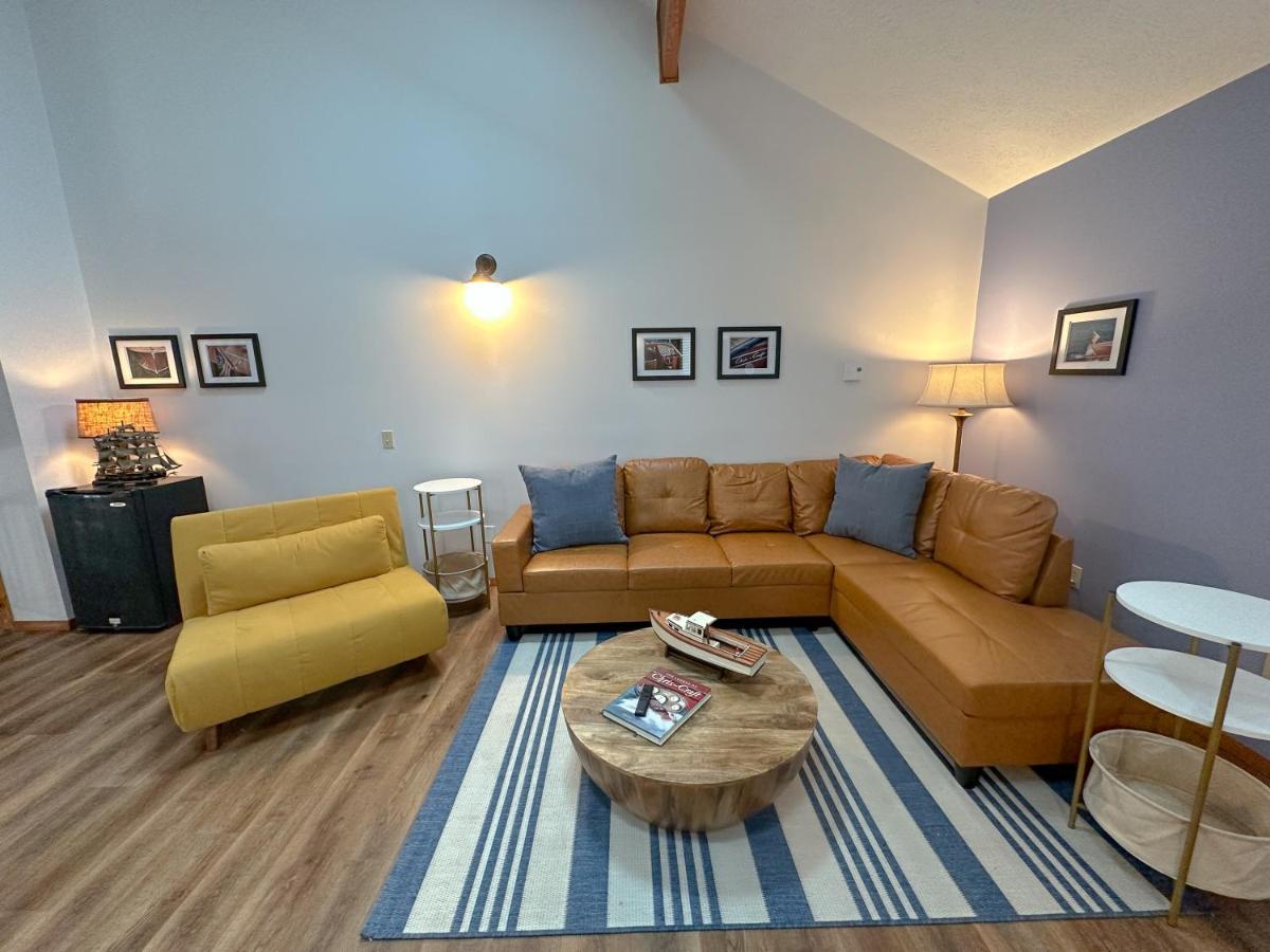 Fun Family Home Near Cedar Point Сандъски Екстериор снимка
